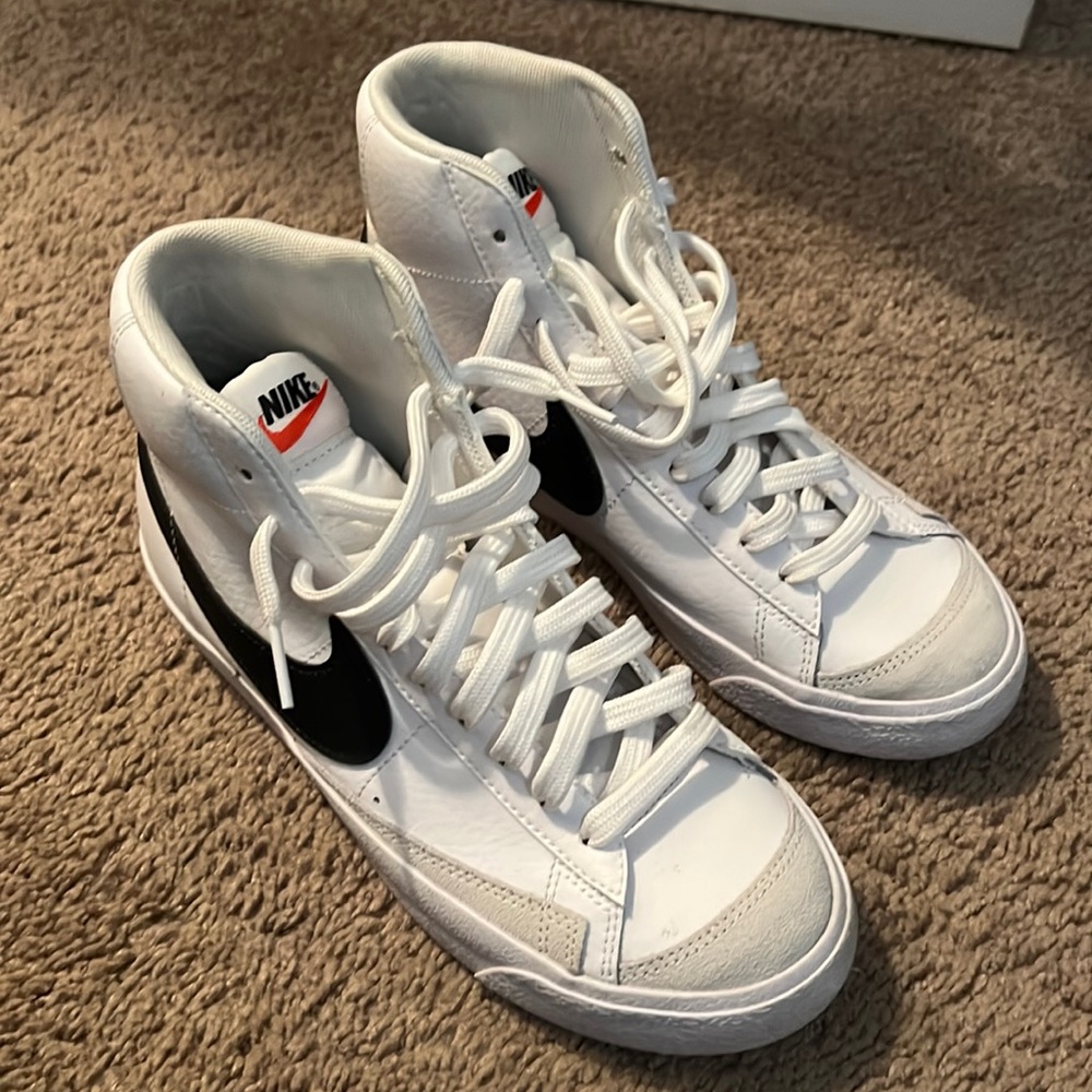 Nike blazer - size 6